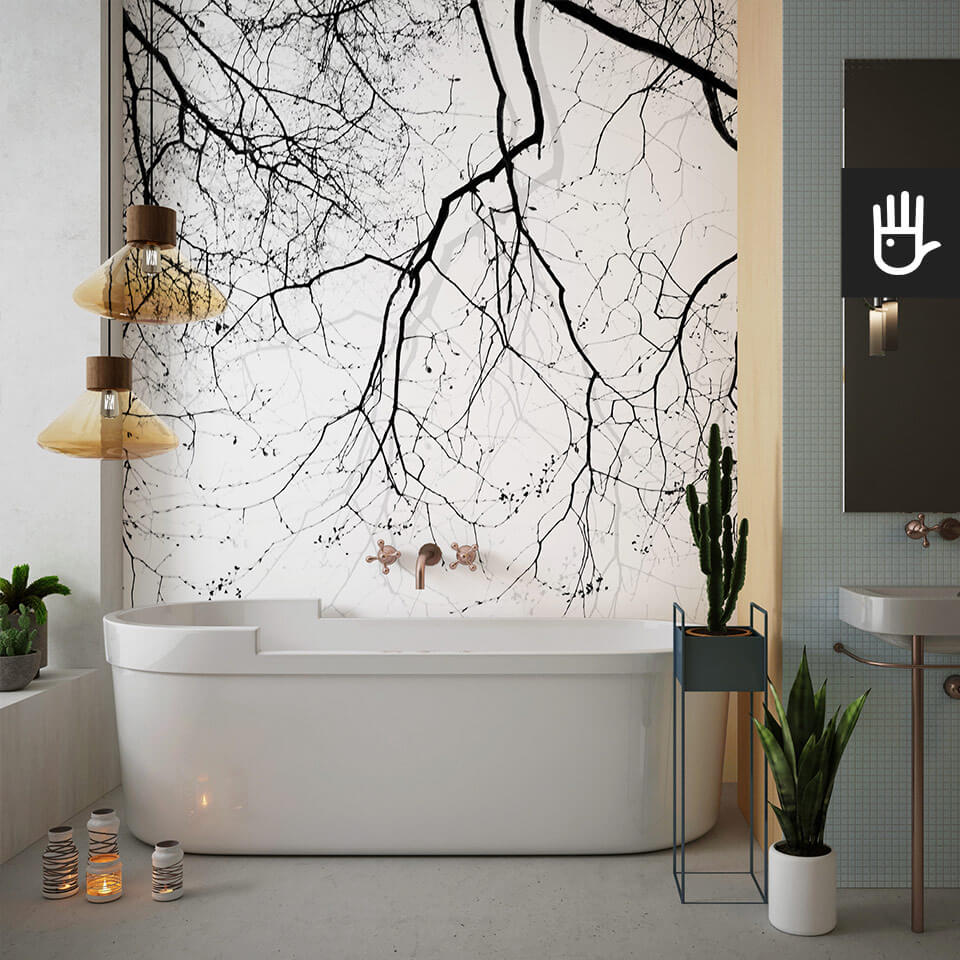 fototapeta gałęzie na wietrze w kolorze czarnym i szarym na białym tle na ścianie w łazience nad stylową wanną