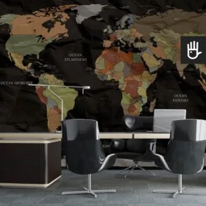 Nowoczesne biuro ze skórzanymi meblami i długim drewnianym biurkiem na tle fototapety czarna mapa świata