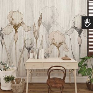 Przytulny pokój z biurkiem do pracy w stylu rustykalnym z wieloma zielonymi roślinami na tle delikatnej fototapety ze złotymi irysami